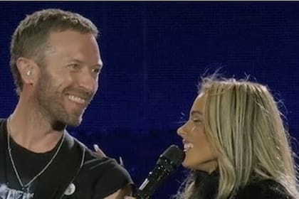 Chris Martin cantó dos temas junto a Tini en Tecnópolis; anoche cenó en un reconocido restaurante vegetariano