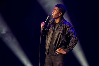 Netflix inaugura sus transmisiones en vivo con un show de Chris Rock, a un año del “slapgate”