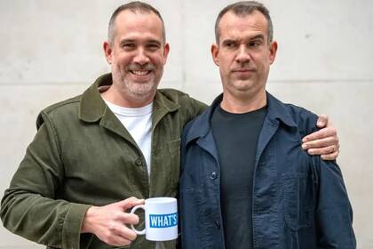 Chris y Xand van Tulleken; BBC; BBC Mundo; médicos de la BBC;
