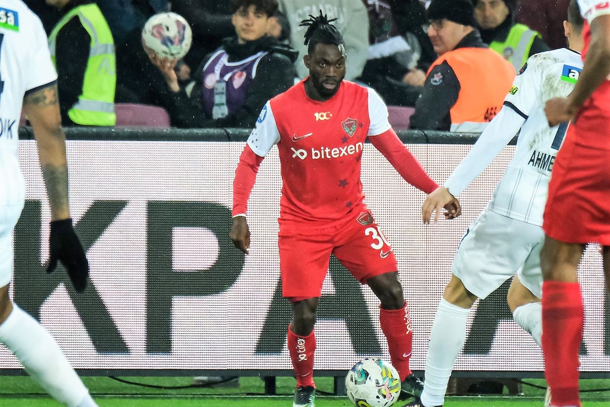 Christian Atsu, jugando para Hatayspor de Turquía