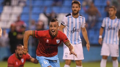 Christian Chirino, autor del primer gol de Temperley