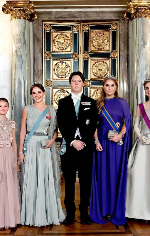 Christian de Dinamarca y cuatro futuras reinas de Europa: la princesa Estelle de Suecia y la princesa Ingrid Alexandra de Noruega, la princesa Amalia de los Países Bajos y la princesa Elisabeth de Bélgica