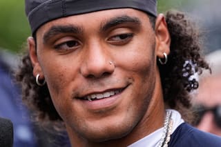 Christian González retrasa firmar oferta récord de Patriots y mantiene en privado sus motivos