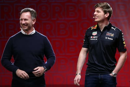 Christian Horner y Max Verstappen, el jefe de la escudería Red Bull Racing y el defensor de la corona, tienen diferentes puntos de vista sobre el innovador modelo que presentó Mercedes.