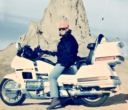 Christian recorrió el mundo en moto y en auto, siguiendo siempre su espíritu aventurero (Foto: barondemassy.com)