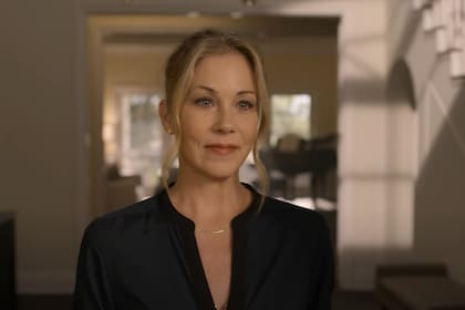 Christina Applegate en una escena de Muertos para mí