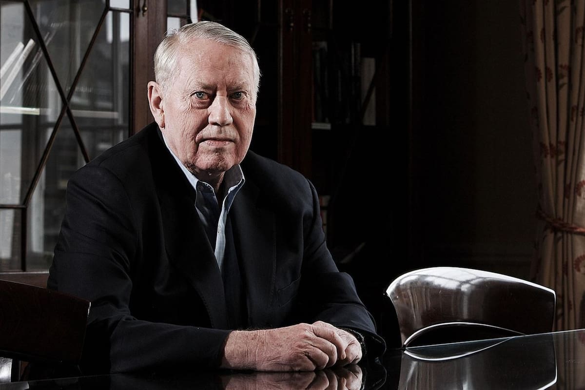 Chuck Feeney creó la empresa Duty Free Shoppers y donó toda su fortuna a causas benéficas