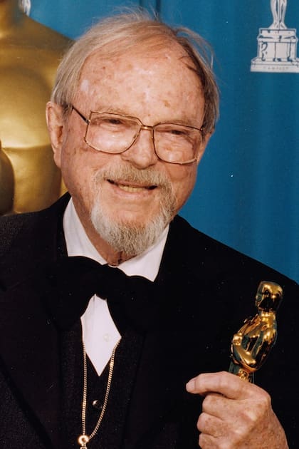 Chuck Jones, animador clásico que inventó al Correcaminos y al Coyote
