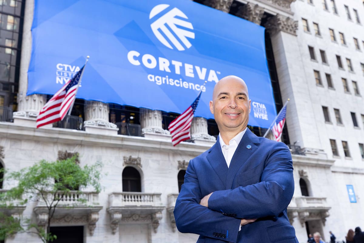 Chuck Magro, CEO de Corteva Agriscience, cuando visitó la Argentina