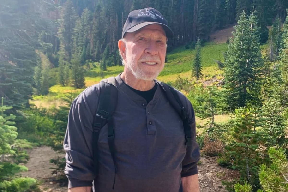 Chuck Norris y sus secretos para conservar fuerza y bienestar a los 85 años