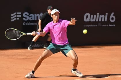 Chun-Hsin Tseng y su derecha desde la base, en el Challenger de Rosario