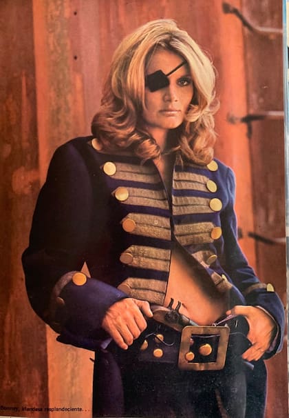 Chunchuna Villafañe en su imagen preferida: caracterizada como Anne Bonny, célebre pirata irlandesa