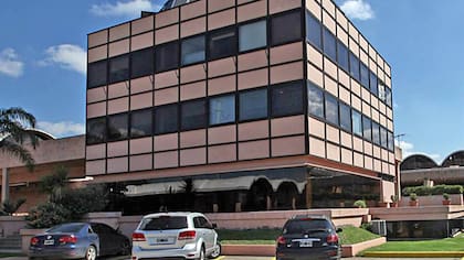 La última vez que el Gobierno emitió a este ritmo y se negó a sacar billetes de mayor denominación terminó estatizando Ciccone Calcográfica (para tapar un escándalo de corrupción además)