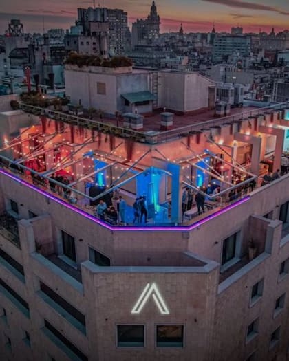 Cielo Sky Bar, en el Grand Brizo Buenos Aires