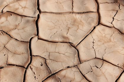 Científicos descubrieron que la Tierra podría partirse en dos mitades: dónde sucedería