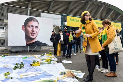 El recuerdo de los hinchas del Nantes en el primer aniversario de la muerte de Emiliano Sala