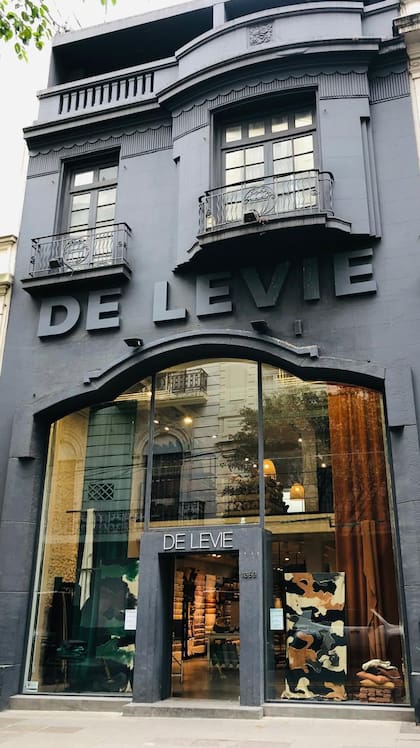Cierra un histórico comercio de telas de Recoleta y Belgrano: “Definitivamente”