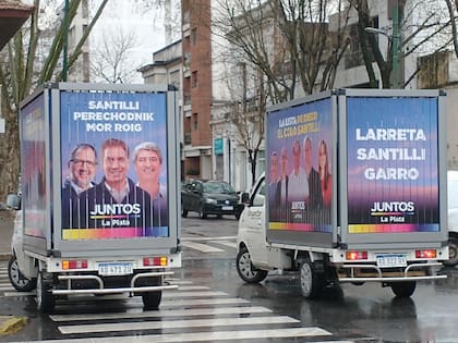 Cierre de campaña de Diego Santilli en La Plata