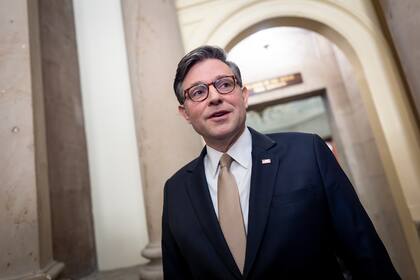 Cierre del gobierno podría ser el más largo de la historia, advierte Johnson