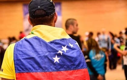 Ciertos beneficiarios venezolanos del TPS mantienen la protección migratoria hasta el 2 de octubre