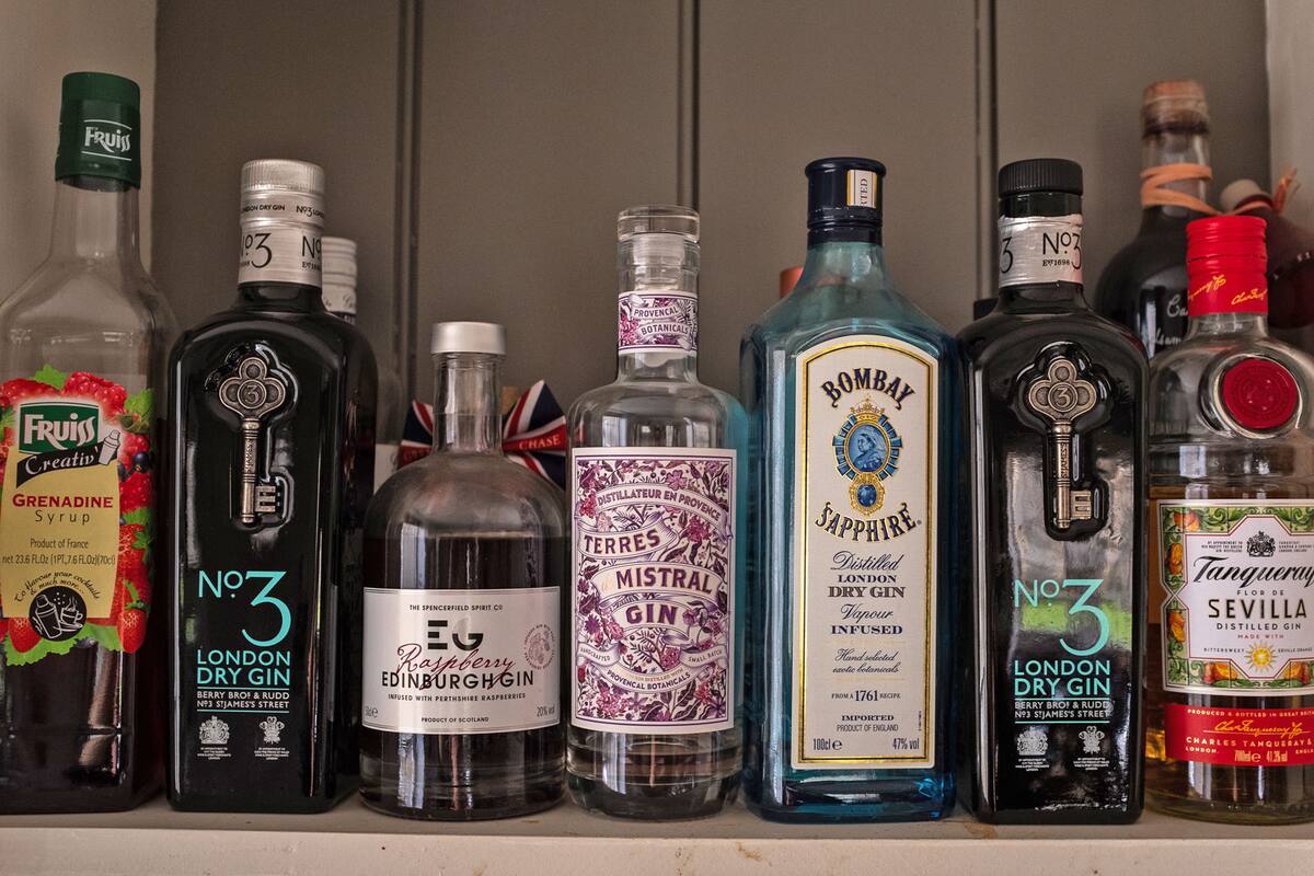 Cigarrillos y alcohol sin impuestos, la estrategia de Boris Johnson para ganar apoyo con el Brexit