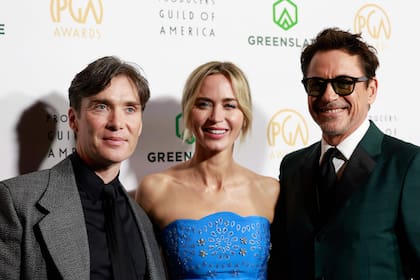Cillian Murphy, Emily Blunt y Robert Downey Jr., festejaron ayer el triunfo de Oppenheimer en la gala del sindicato de productores