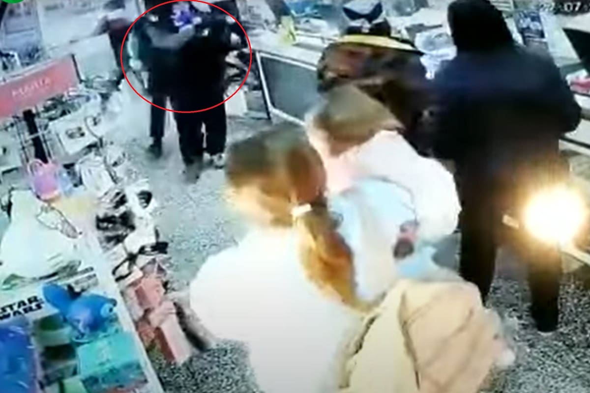 Cinco delincuentes hicieron una entradera en una farmacia en menos de un minuto