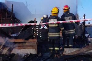 Cinco niños y dos mujeres murieron al incendiarse una casa en Punta Lara