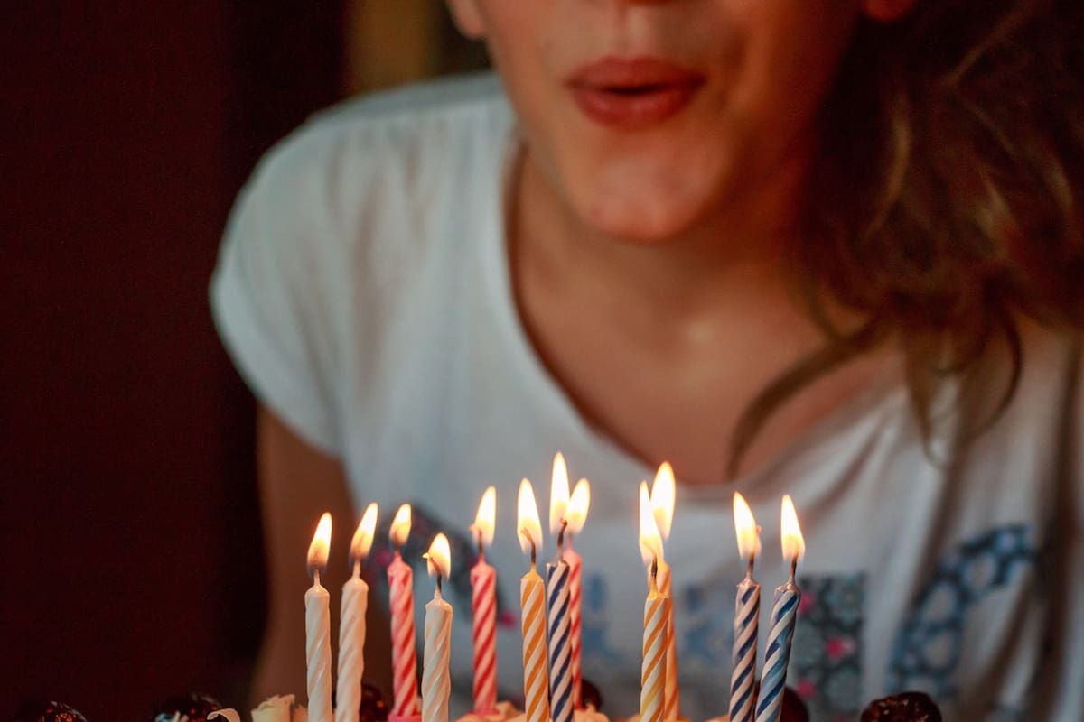 Cinco tips para organizar una fiesta temática