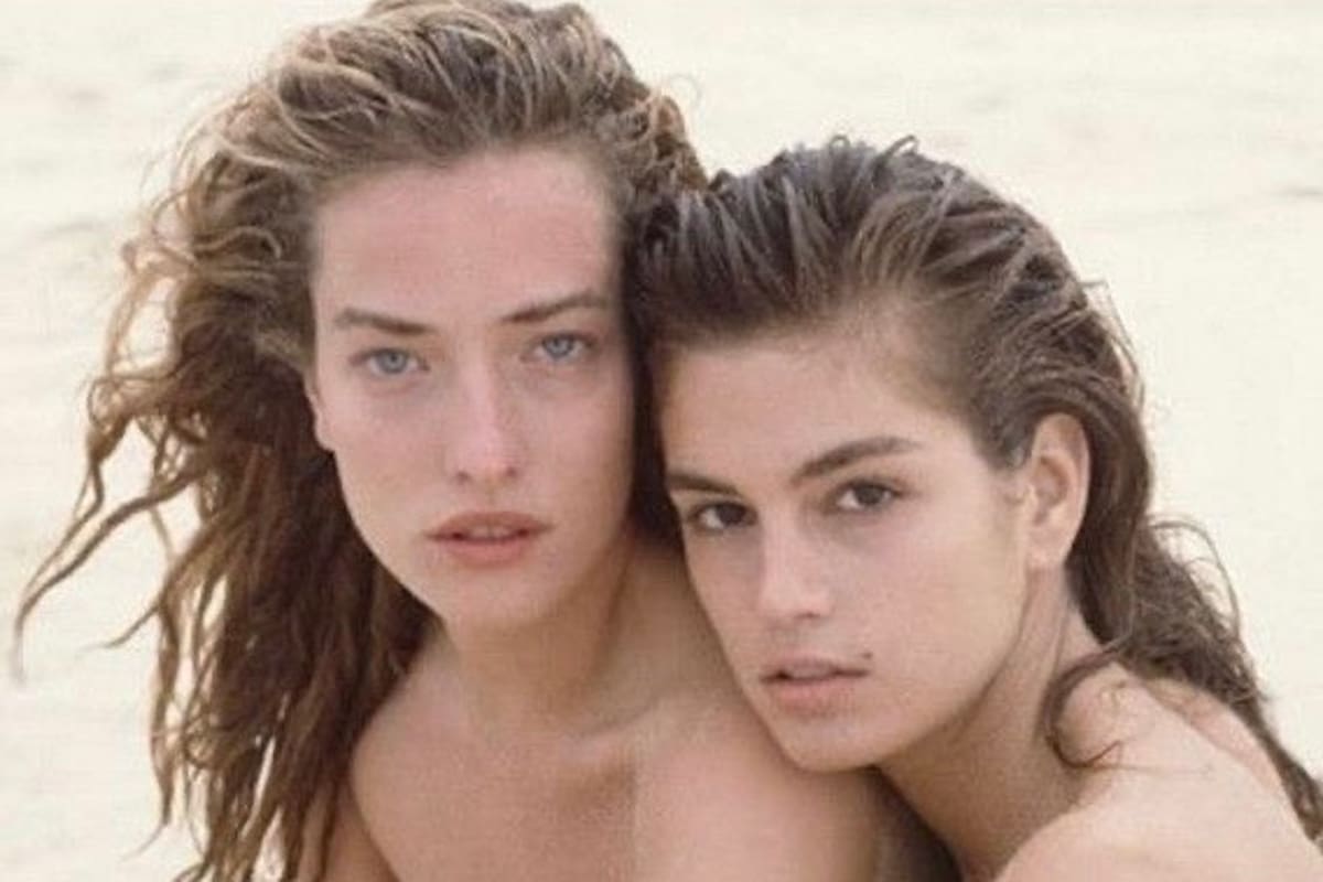 Cindy Crawford junto a Tatjana Patitz en la foto que eligió para su sentido posteo de despedida