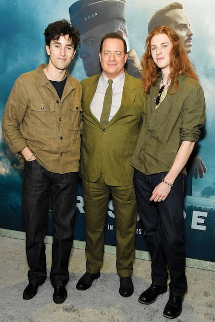 "En los momentos más difíciles, mis hijos son los que me mantuvieron en pie", dijo Brendan Fraser en una reciente entrevista. Hace unos días, Holden y Leland, lo acompañaron al estreno de su última película, "Pressure"