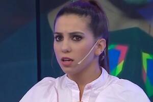 Cinthia Fernández estalló luego de que una fanática la besara en la mejilla en medio de la pandemia de coronavirus