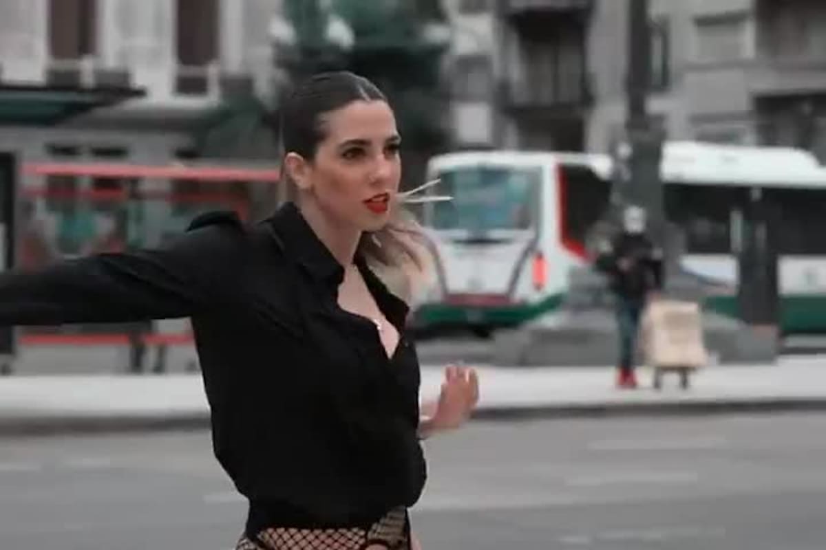 Cinthia Fernández reversionó "Se dice de mí" de Tita Merello para el cierre de su campaña