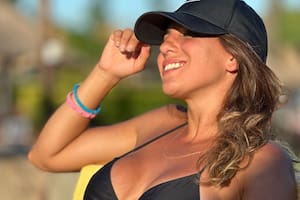 Cinthia Fernández se dejó las canas y mostró cómo luce su cabello sin teñir en las redes sociales