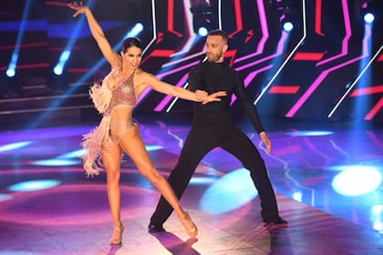 Cinthia Fernández y Martín Baclini se llevaron uno de los puntajes más bajos en la ronda de cha cha pop