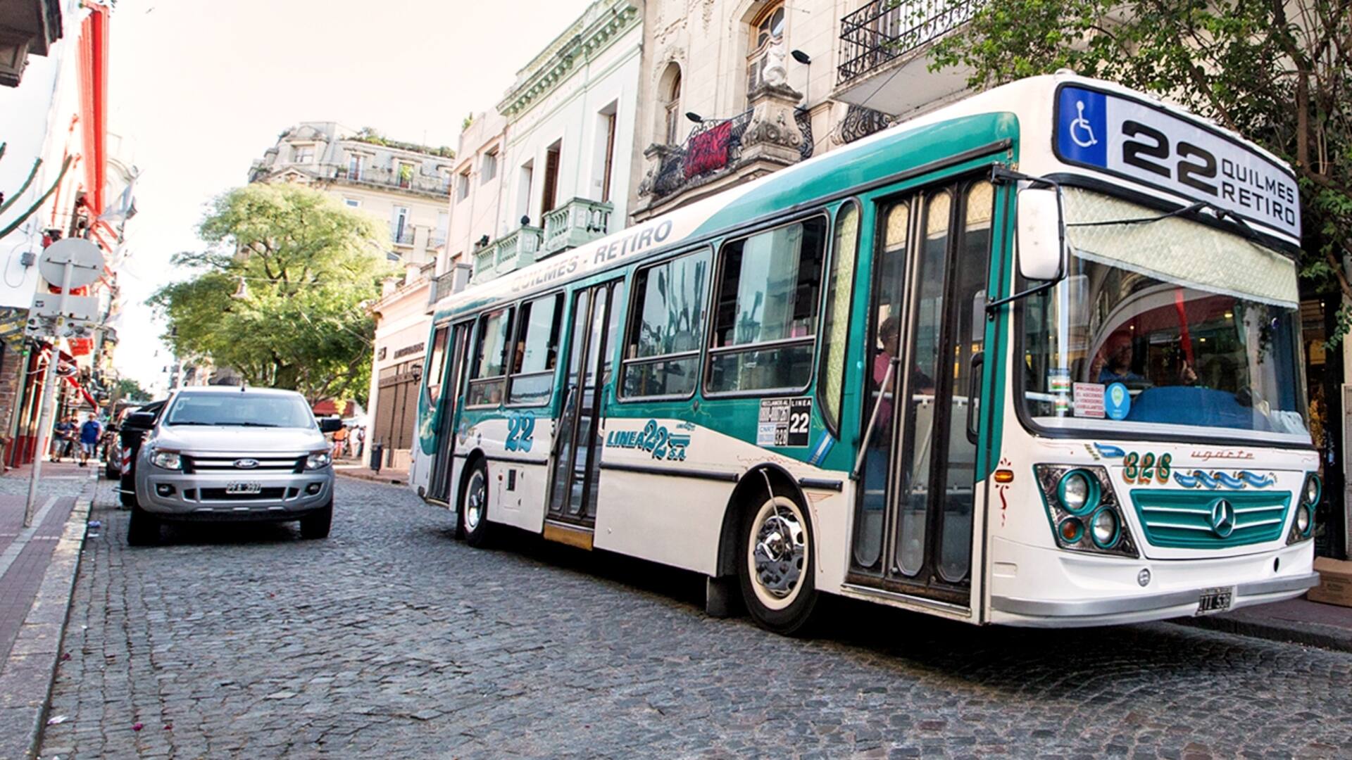 Circulación de colectivos en el casco histórico