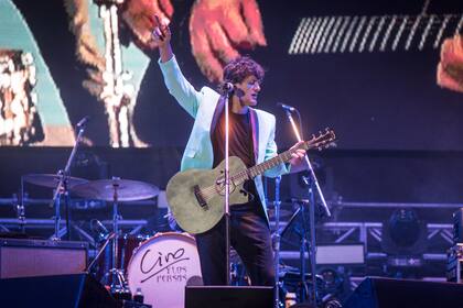 Ciro y Los Persas ya se estableció como un clásico del Cosquín Rock. Durante su presentación repasó su carrera solista y le dio el gusto a sus fans de recordar algunos de los mejores temas de Los Piojos