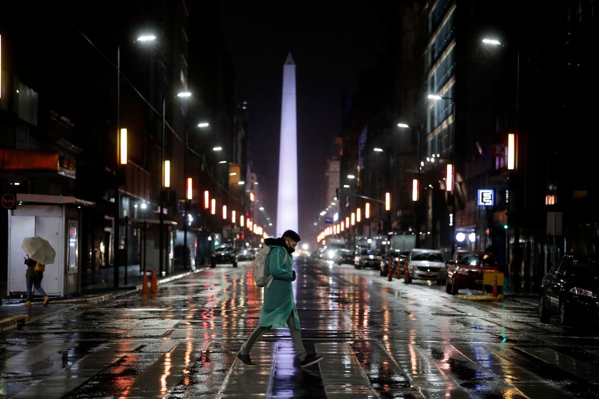 ciudad vacia previo a la nueva fase de cuarentena