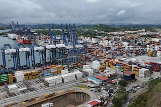 CK Hutchison de Hong Kong advierte de acciones legales por puertos del Canal de Panamá