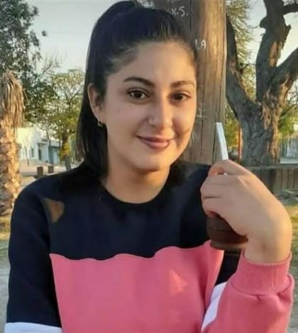 Clara Bravo tenía 19 años y estaba embarazada, murió en medio de una persecución policial por haber infringido el horario de circulación