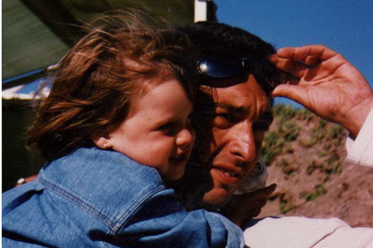 Clara de pequeña junto a su padre, Ricardo Darín (Foto: Instagram @claradarin)