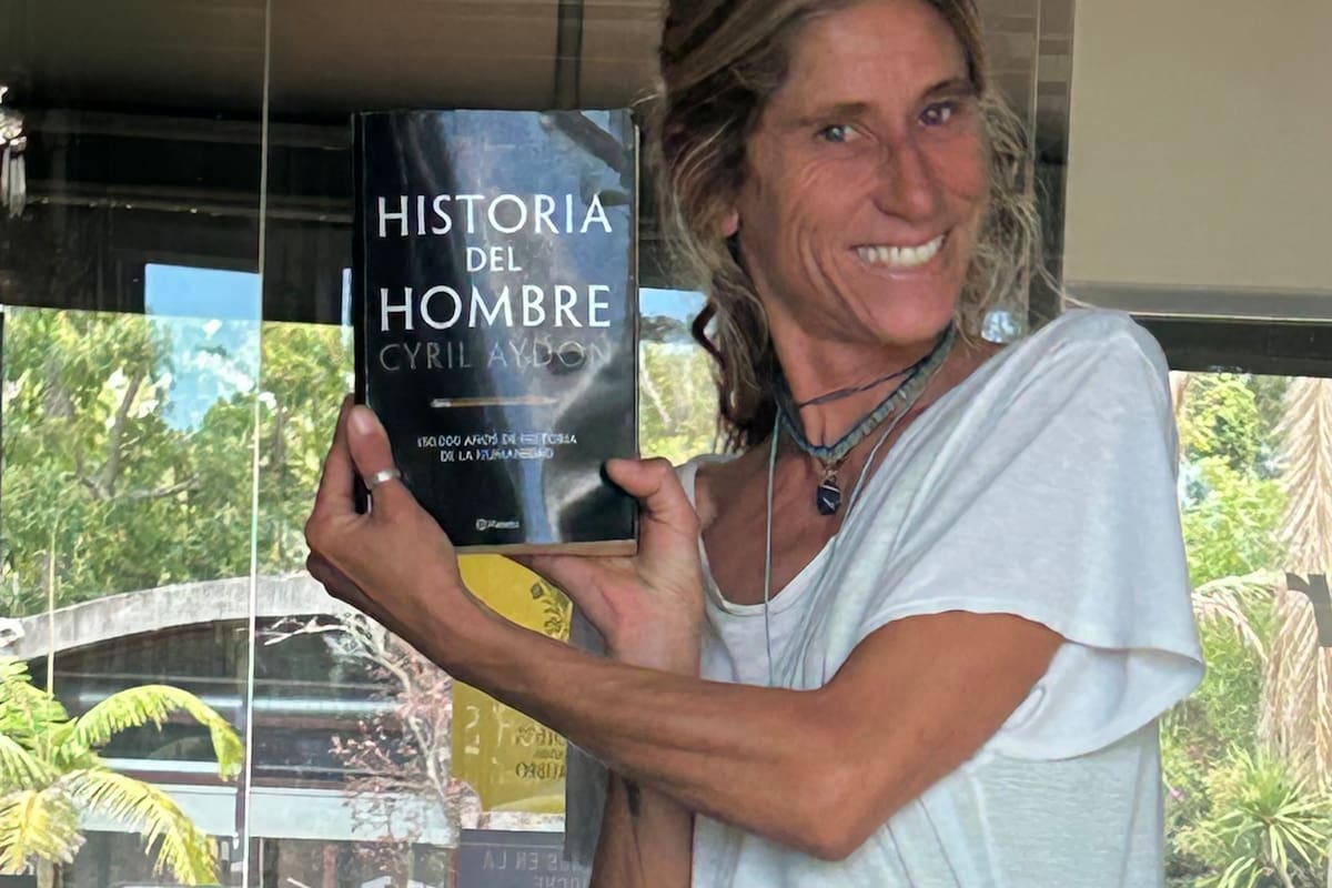 Clara, encargada de la biblioteca circulante de Solana, Uruguay