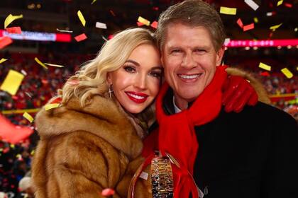 Clark y Tavia Hunt en el estadio de los Chiefs (Archivo)
