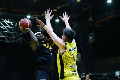 Clarke es el jugador de mayor valoración de la temporada 2024/2025; está muy a gusto en el país, donde hay "gente hermosa y llena de espíritu que hace que estar aquí sea atractivo".