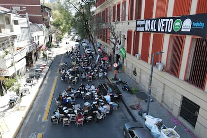 Clases públicas en la Facultad de Filosofía y Letras de la UBA para repudiar el veto a ley de financiamiento
