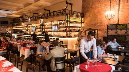 Las paredes de ladrillo son las originales que estuvieron ocultas por 34 a?os