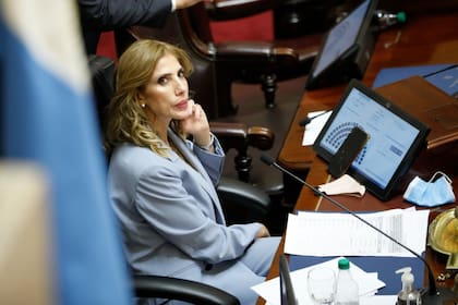 Claudia Ledesma está al frente del Senado porque Cristina Kirchner está a cargo de la Presidencia por el viaje de Alberto Fernández a Washington