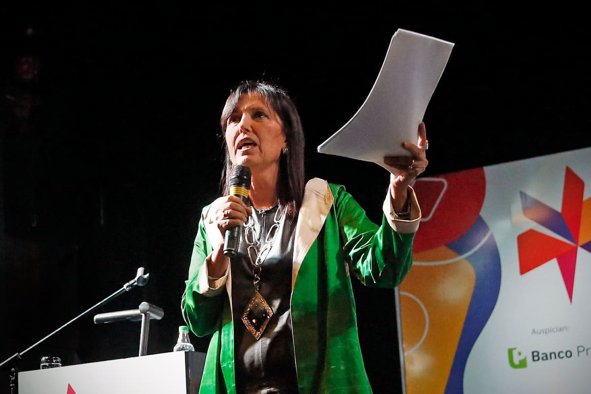 Claudia Piñeiro, hace minutos, en la inauguración de la FIL