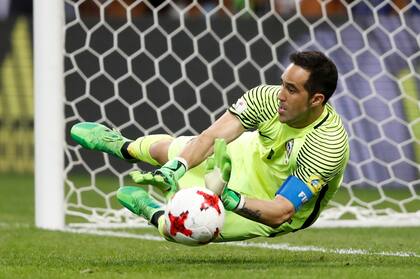 El Chile bicampeón no tendrá a uno de sus referentes: el arquero Bravo