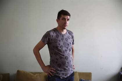Claudio Castro (36) | Treinta días preso: "Siempre fui una persona solidaria con mi barrio y llena de proyectos. No llegaba a entender por qué había terminado ahí"